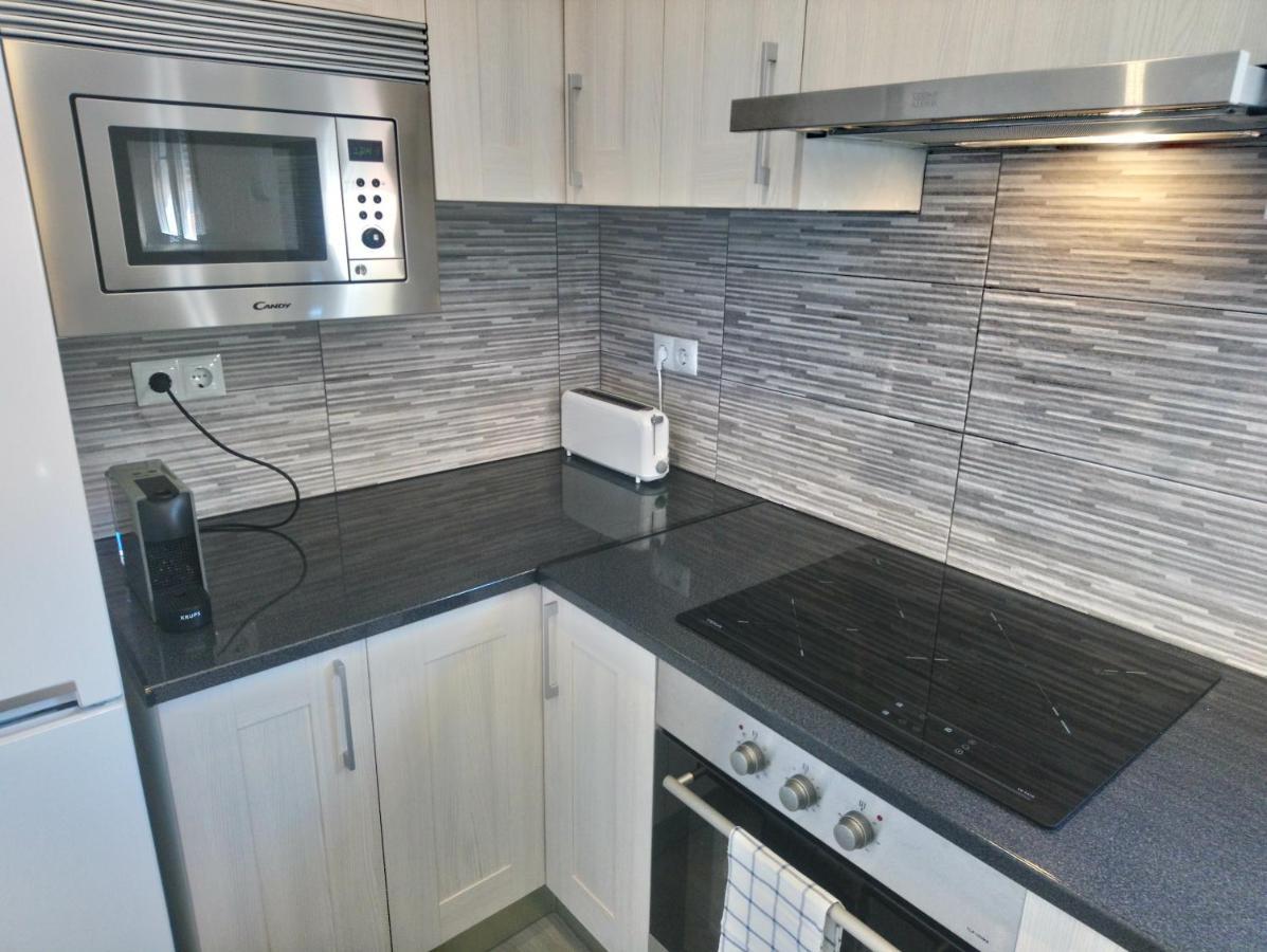 Apartamento Con Terraza Y Parking Privado Apartment Palamos Bagian luar foto
