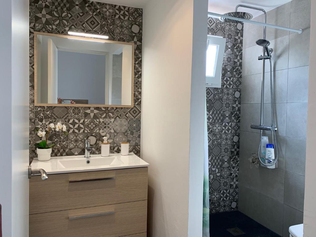 Apartamento Con Terraza Y Parking Privado Apartment Palamos Bagian luar foto